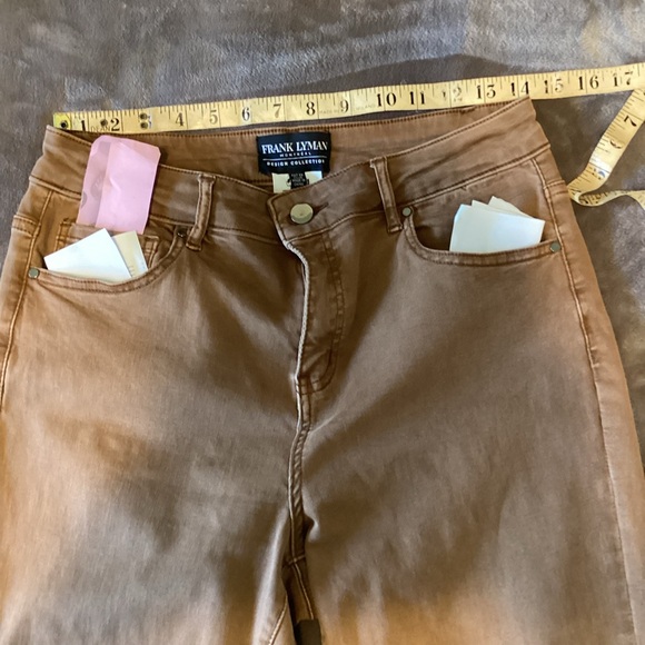 Joseph Ribkoff tan jeans with embellishments, size large. Has moderate stretch - Picture 4 of 8